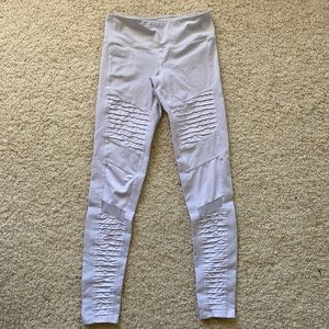 White Alo Yoga Moto Leggings